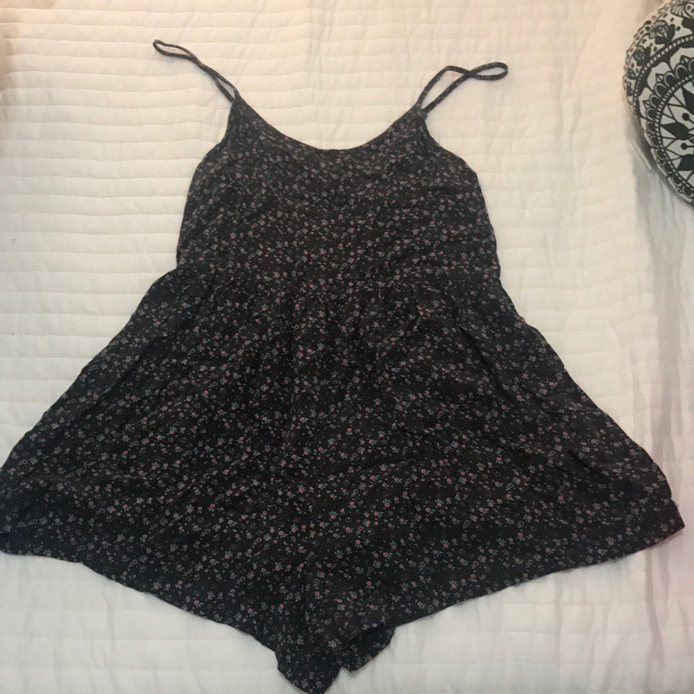 🚫SOLD🚫 Romper from AE. Size XXS - Picture 1 of 3